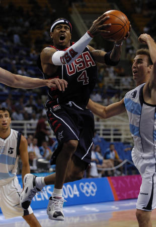 欧冠半场：罗德里戈破门，哈兰德点射，曼城暂2-1皇马（欧冠半场战报：罗德里戈先拔头筹，哈兰德点射回敬，曼城暂以2-1领先皇马）