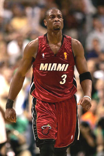 英超积分榜：利物浦连败后跌至第11，蓝军曼城分列二三位（英超榜单更新：利物浦连败跌至第11位，切尔西与曼城分居二三位）