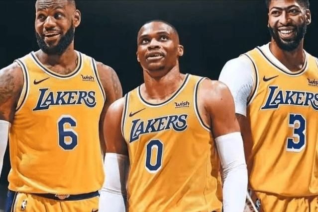 纳瓦罗预感哈兰德会复制姆巴佩的历程，“小蜘蛛”要加强核心力量（纳瓦罗：哈兰德或将走上姆巴佩相似之路，“小蜘蛛”需提升核心力量）