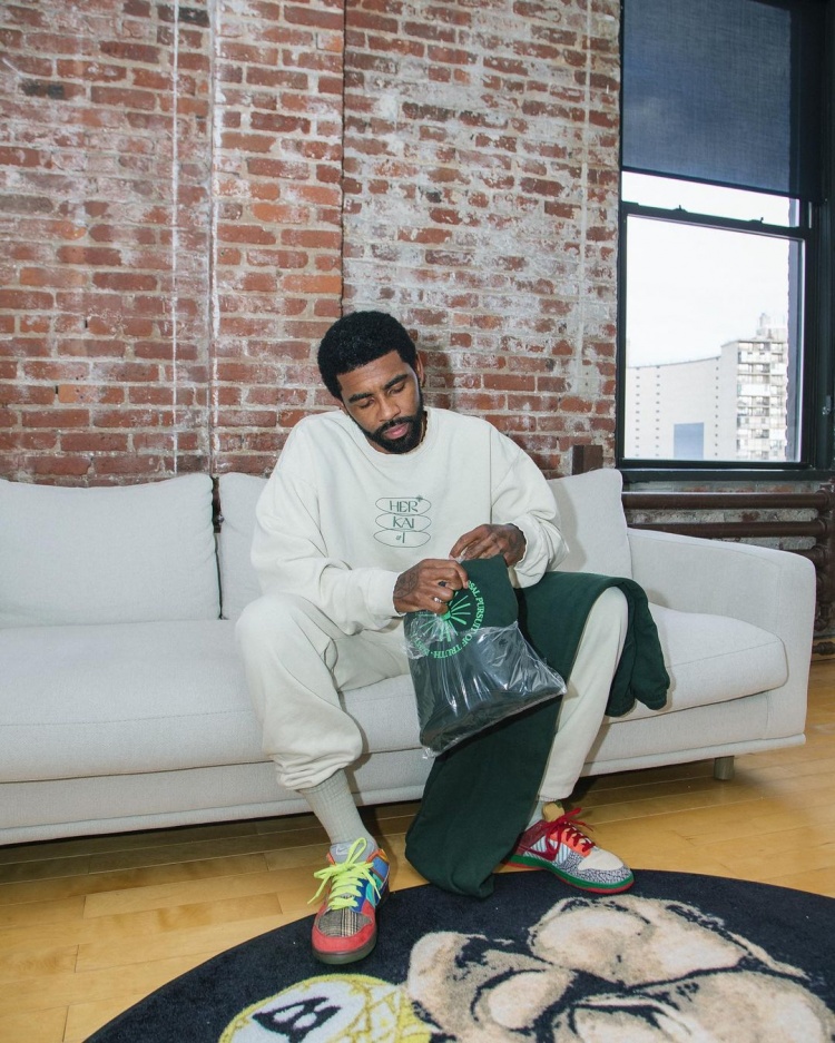 广东男篮防守稳固力克上海（广东男篮凭稳健防守击败上海队）